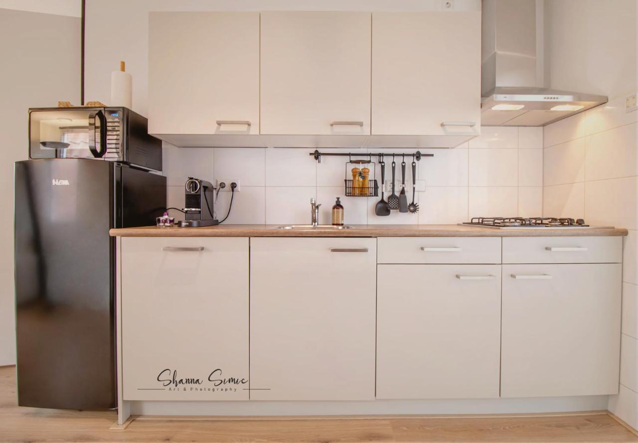 Aparthotel De Koning By Urban Home Stay Алкмаар Екстериор снимка