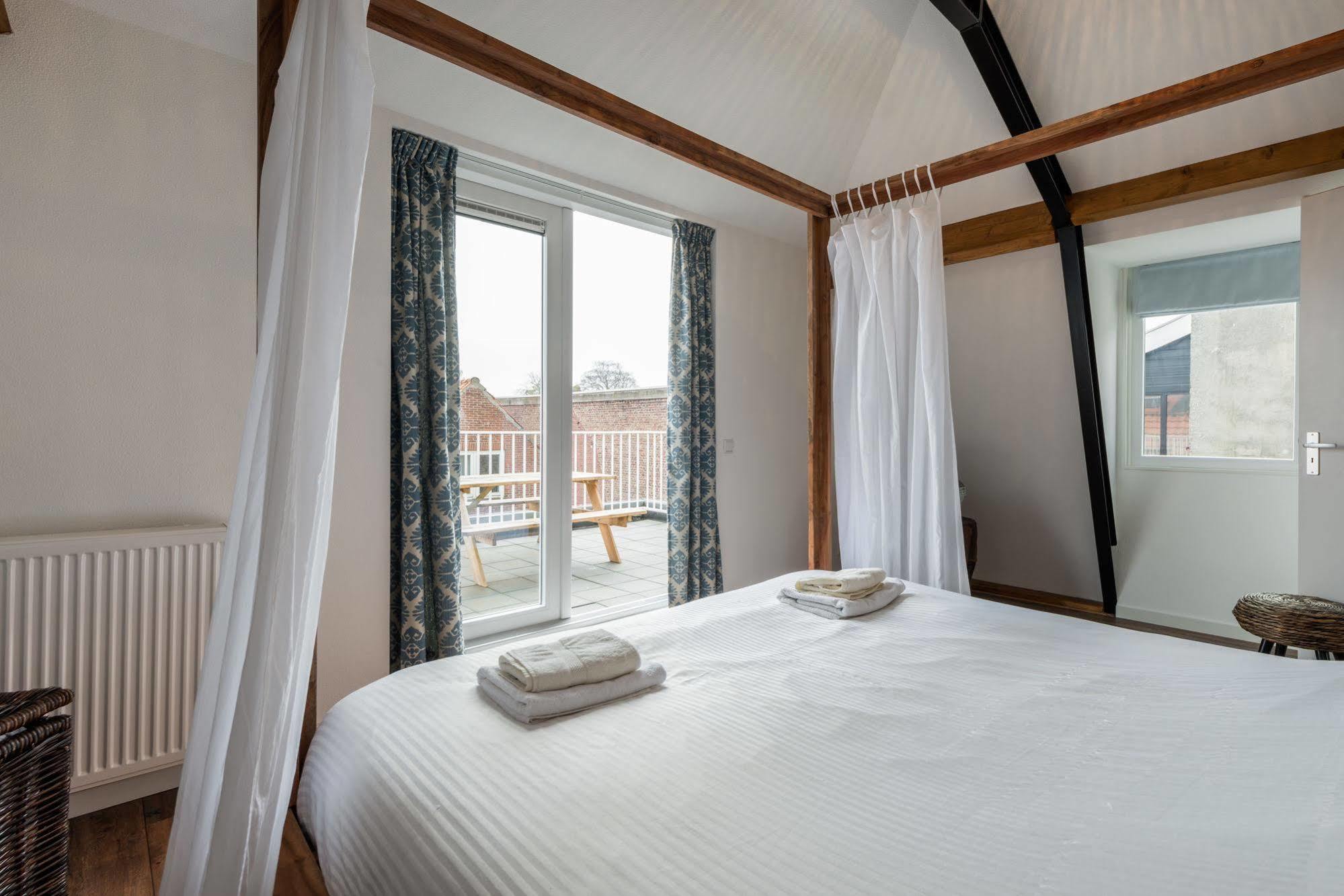 Aparthotel De Koning By Urban Home Stay Алкмаар Екстериор снимка